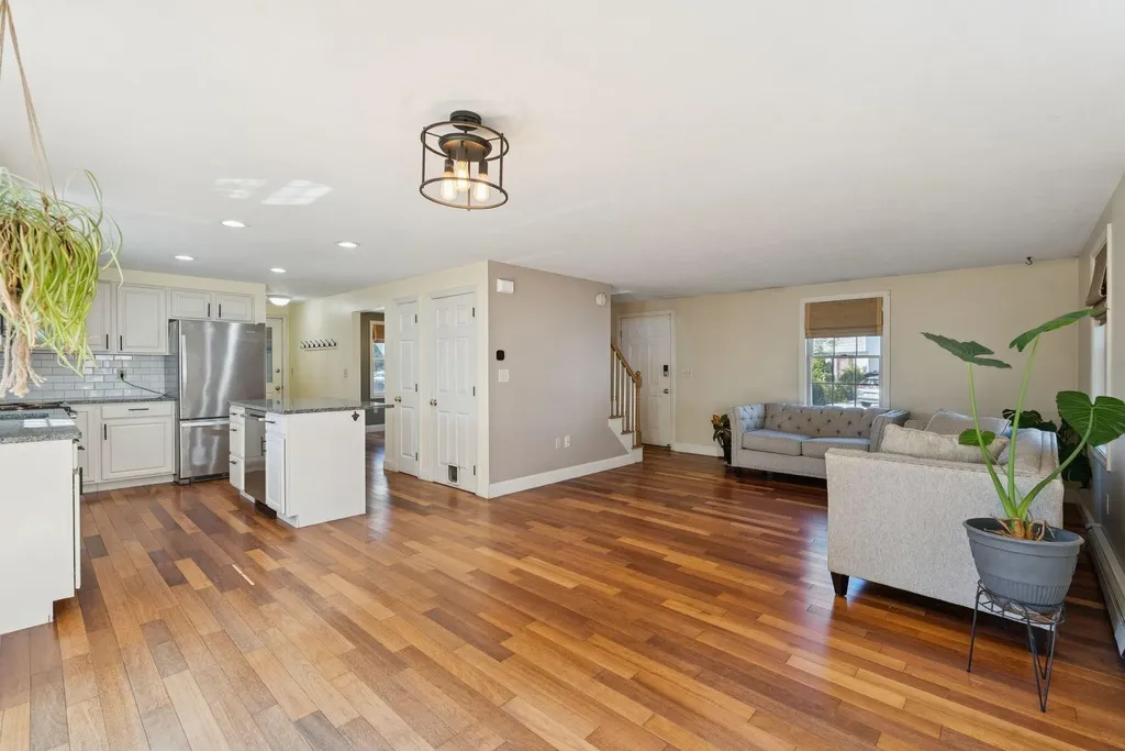 37 Felicia Lane Portland ME 04103