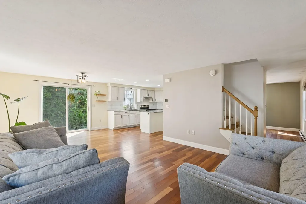 37 Felicia Lane Portland ME 04103