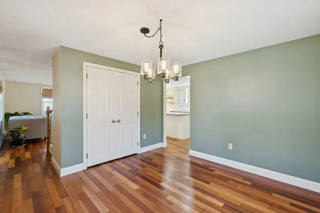 37 Felicia Lane Portland ME 04103