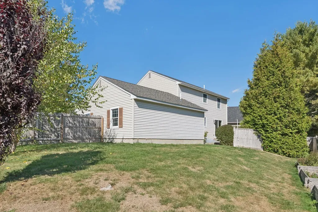 37 Felicia Lane Portland ME 04103