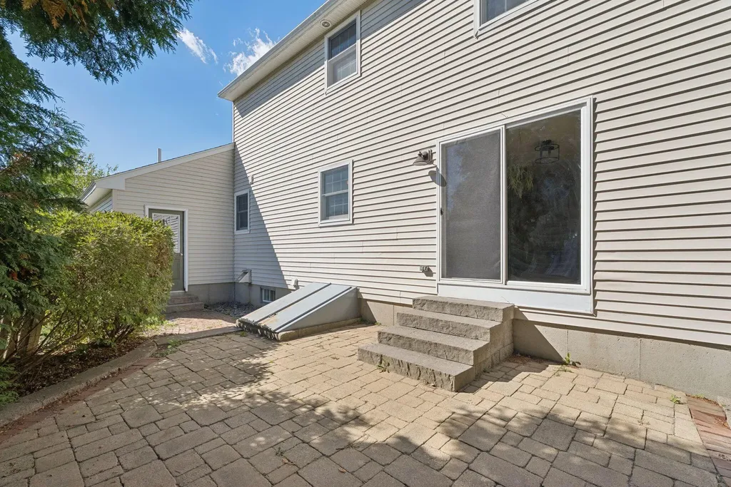 37 Felicia Lane Portland ME 04103