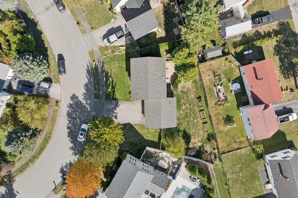 37 Felicia Lane Portland ME 04103