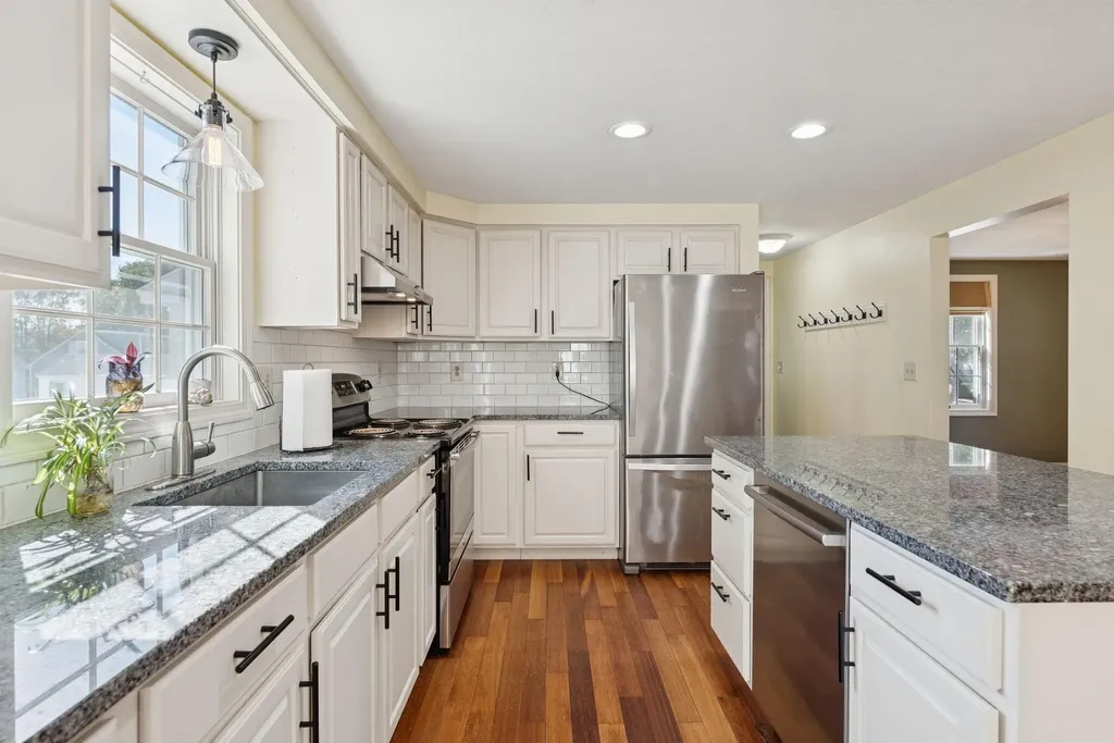37 Felicia Lane Portland ME 04103