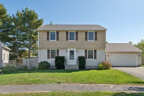 37 Felicia Lane Portland ME 04103