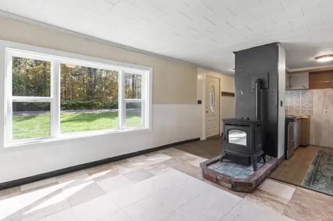 26 Crowell Hill Road Vassalboro ME 04989
