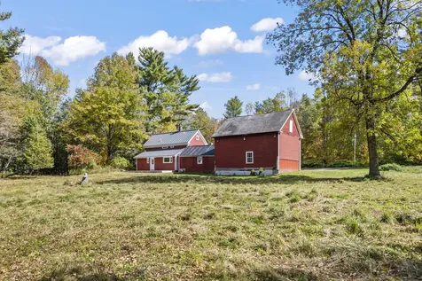 26 Crowell Hill Road Vassalboro ME 04989