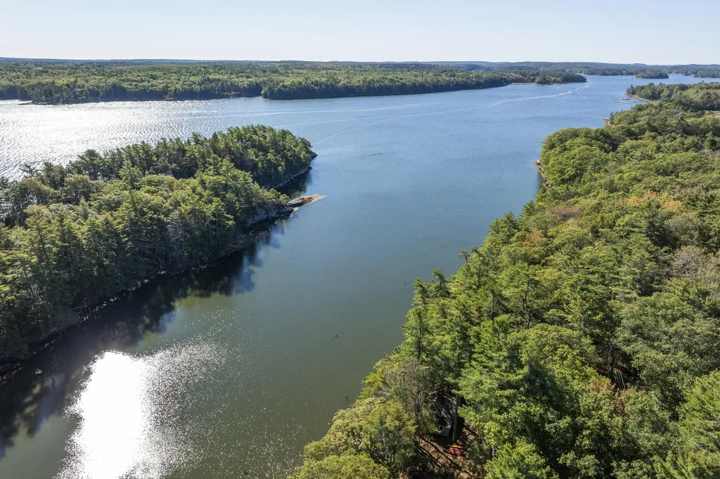 12 Bluff Head Cove Drive Woolwich ME 04579
