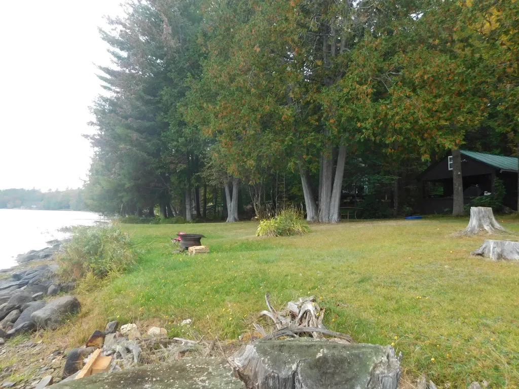 31 Swan Lane Dexter ME 04930