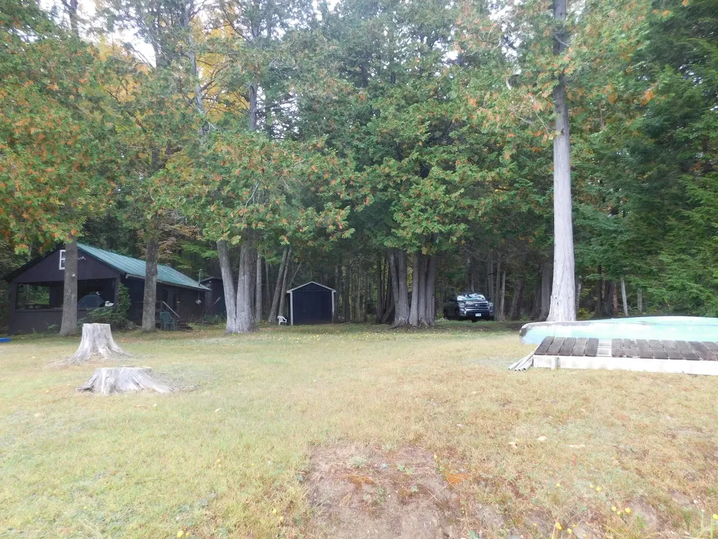 31 Swan Lane Dexter ME 04930
