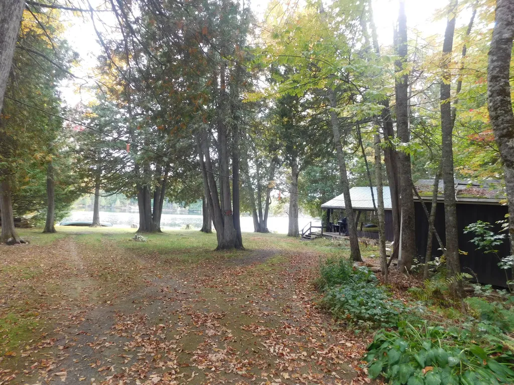 31 Swan Lane Dexter ME 04930