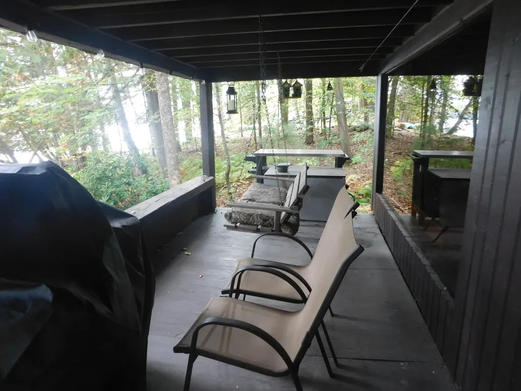 31 Swan Lane Dexter ME 04930