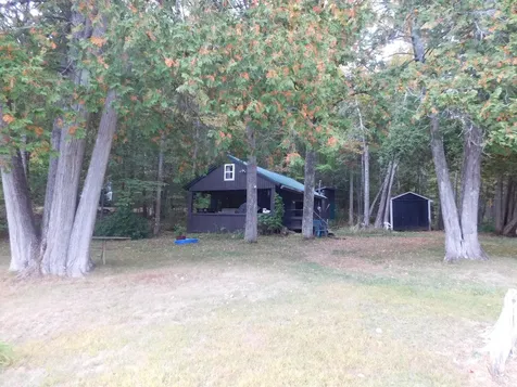 31 Swan Lane Dexter ME 04930