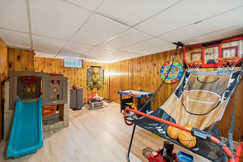 31 Whipple Street Winslow ME 04901