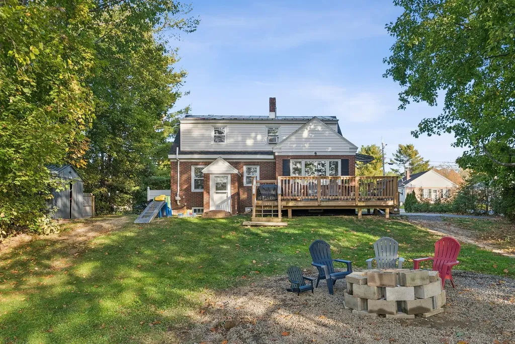31 Whipple Street Winslow ME 04901
