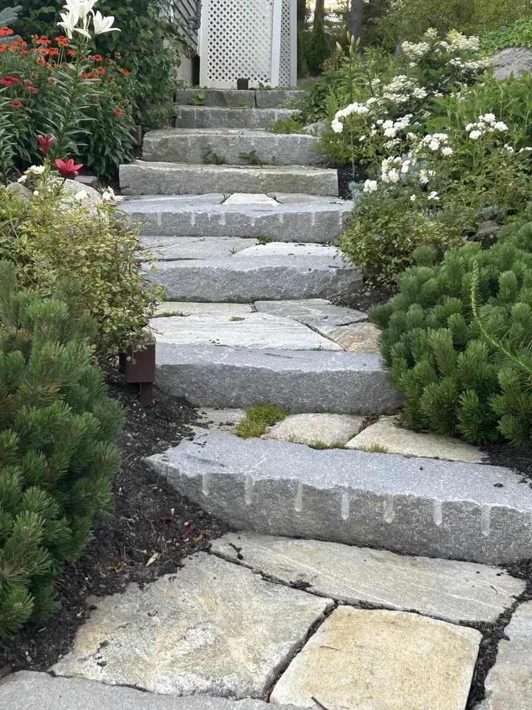 5 Little Dog Path South Thomaston ME 04858