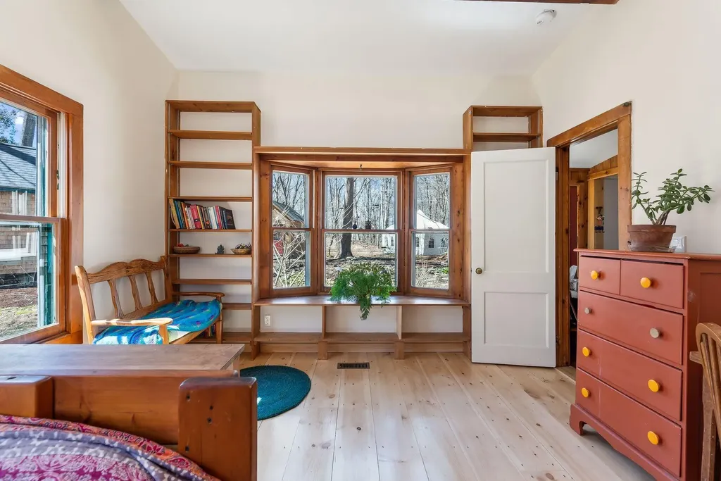 4 Wiley Street Portland ME 04108