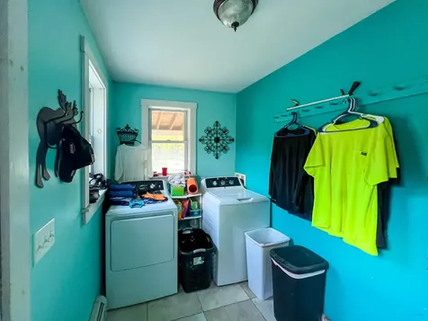 60 Hydes Way Palermo ME 04354