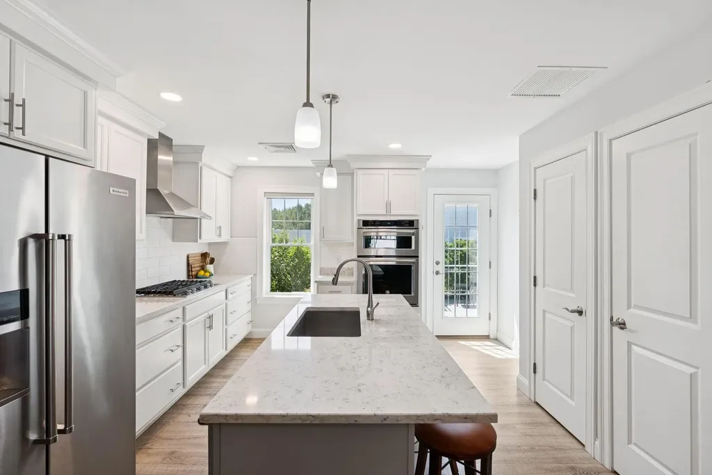 2 Chestnut Lane Kennebunk ME 04043