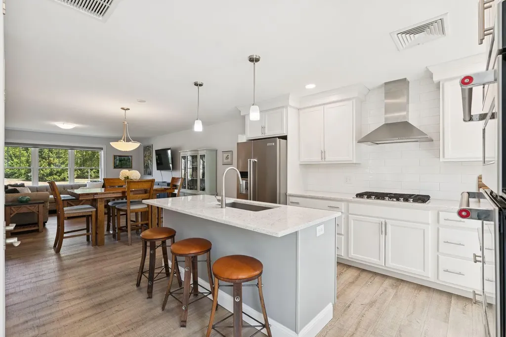 2 Chestnut Lane Kennebunk ME 04043