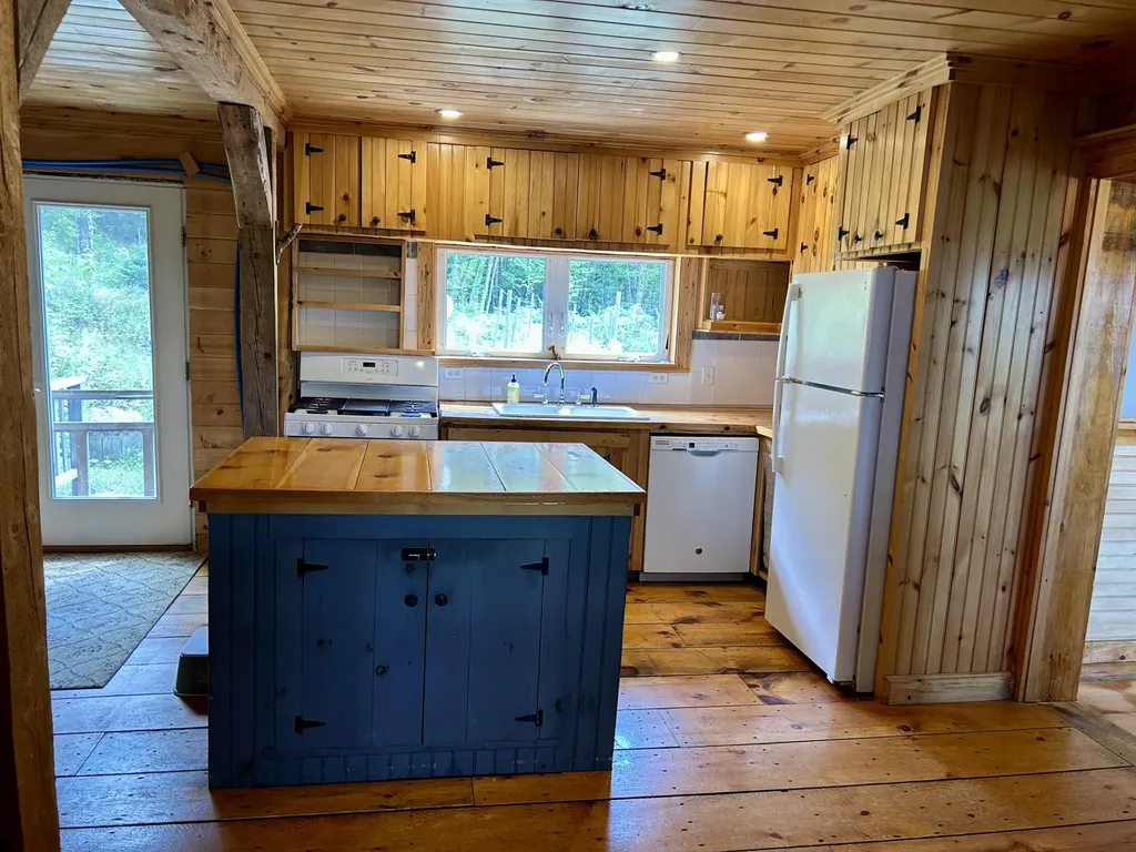 705 Hollin Waite Hill Road Anson ME 04911