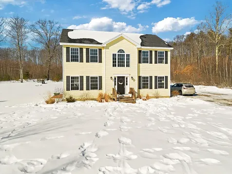 67 Rockwood Estates West Gardiner ME 04345