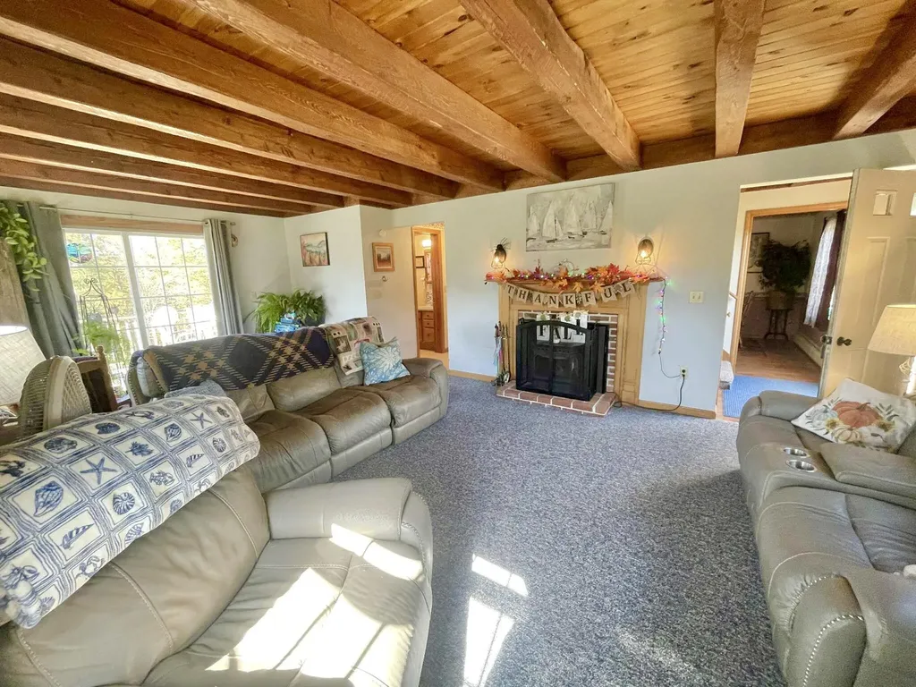 28 Messina Drive Skowhegan ME 04976
