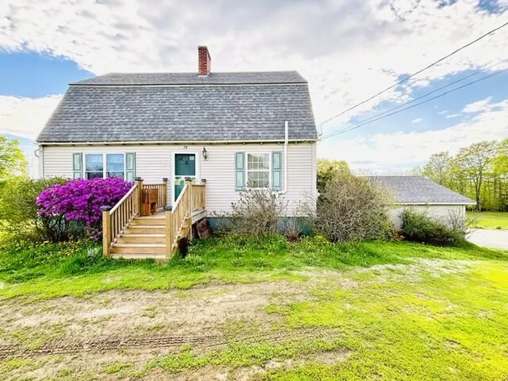 28 Messina Drive Skowhegan ME 04976