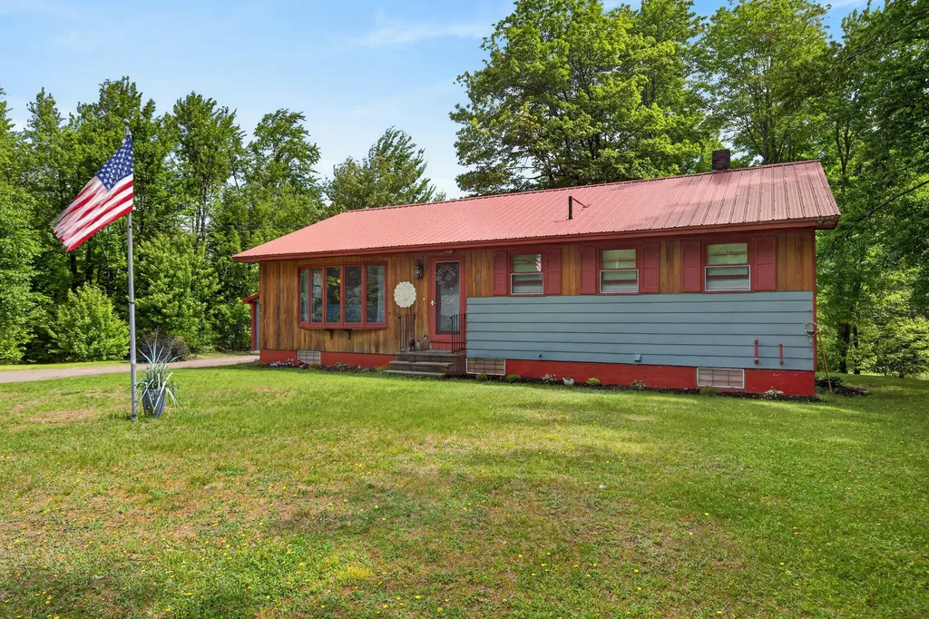 105 River Road Howland ME 04448