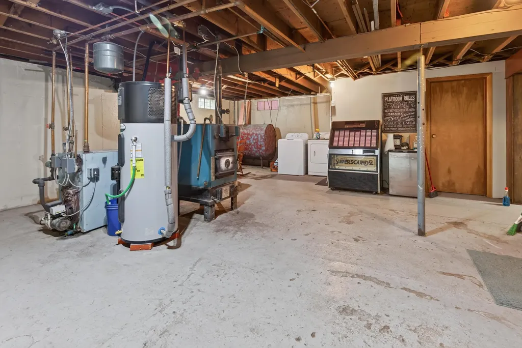 105 River Road Howland ME 04448