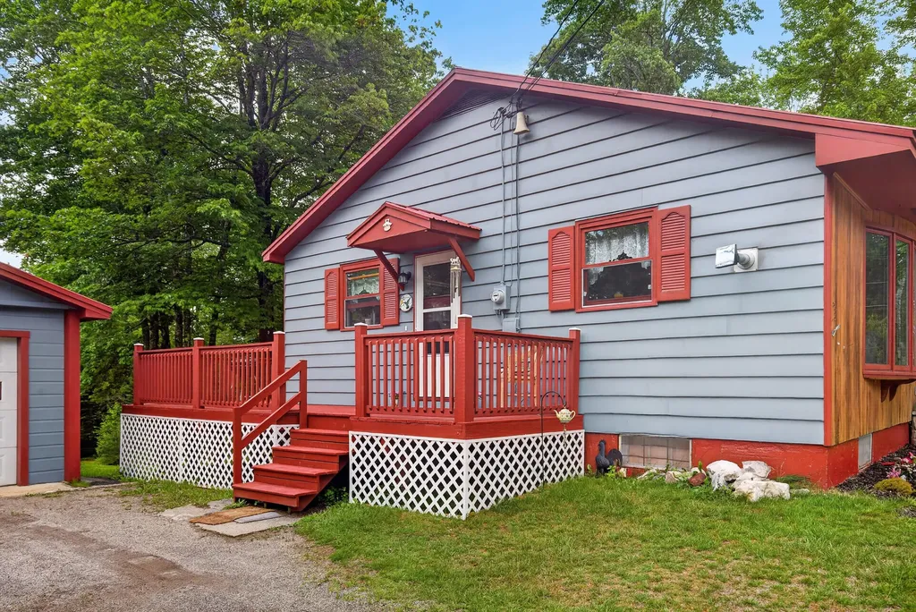 105 River Road Howland ME 04448