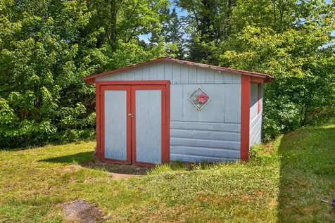 105 River Road Howland ME 04448