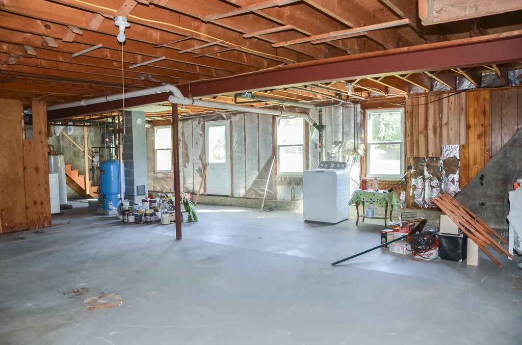 499 W River Road Augusta ME 04330