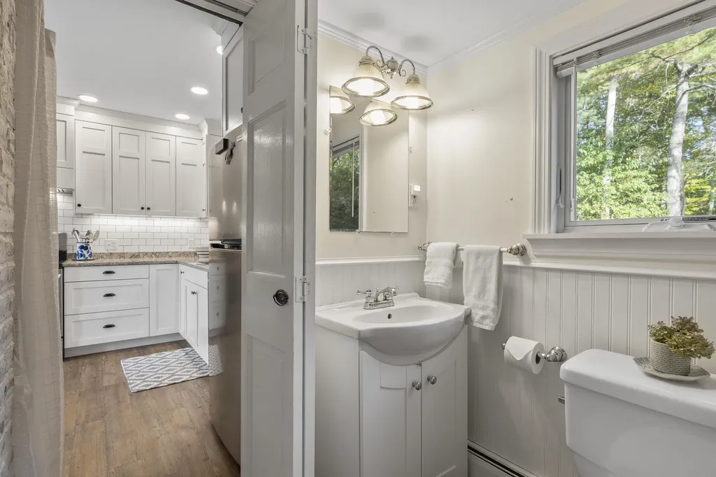 37 Frost Fish Cove Road Harpswell ME 04079