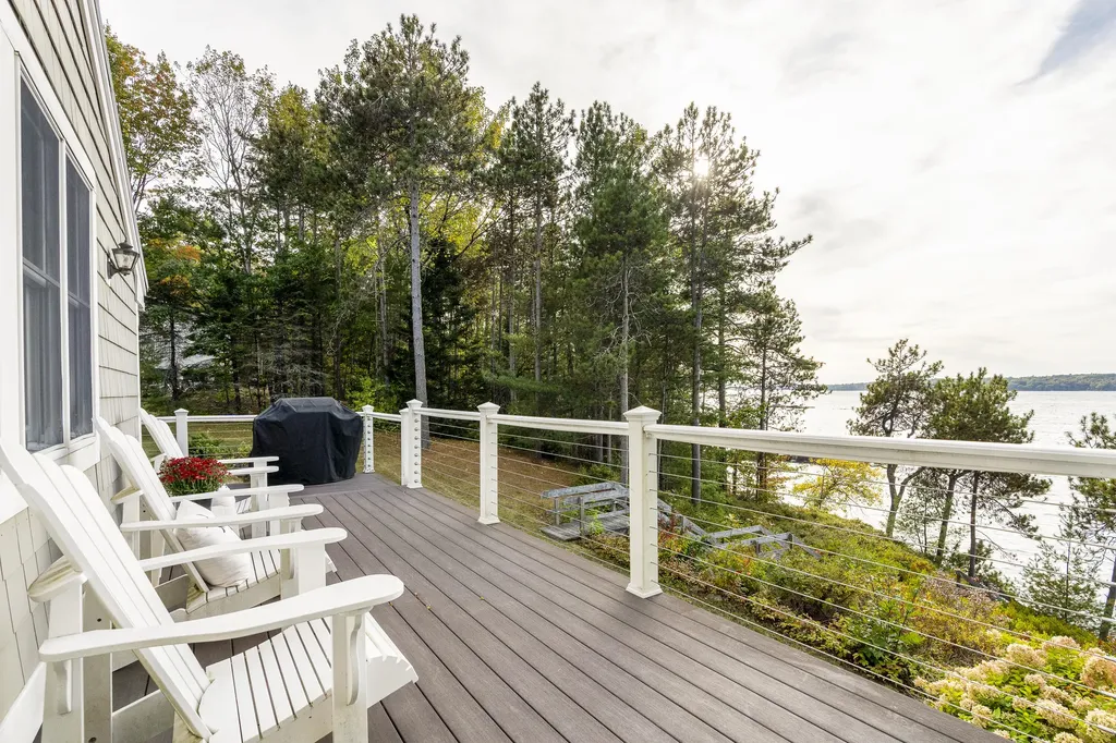 37 Frost Fish Cove Road Harpswell ME 04079