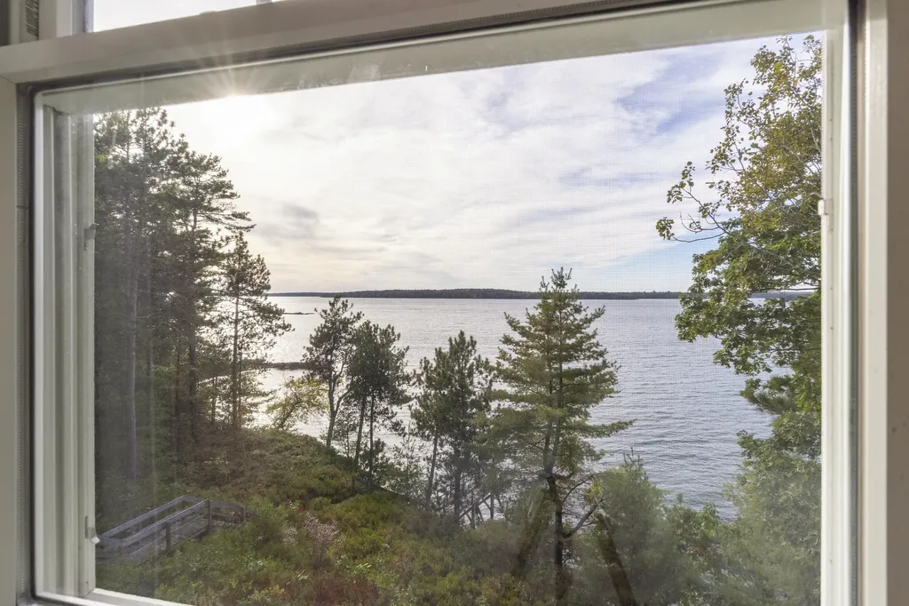 37 Frost Fish Cove Road Harpswell ME 04079