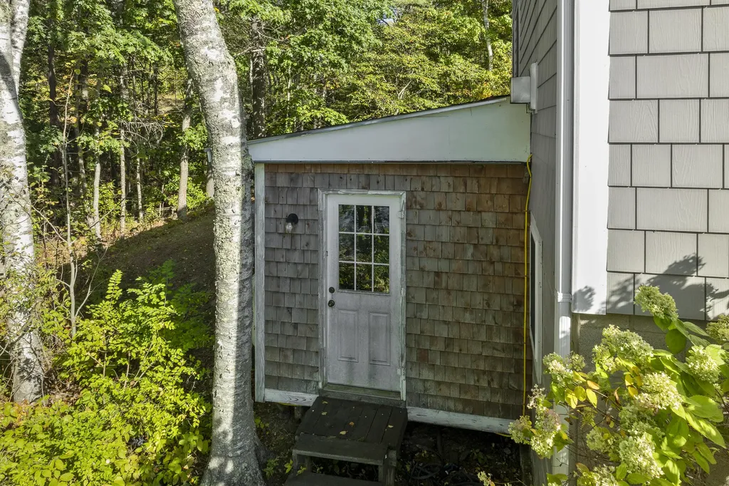 37 Frost Fish Cove Road Harpswell ME 04079