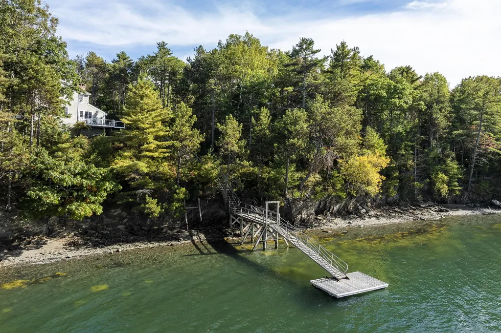37 Frost Fish Cove Road Harpswell ME 04079