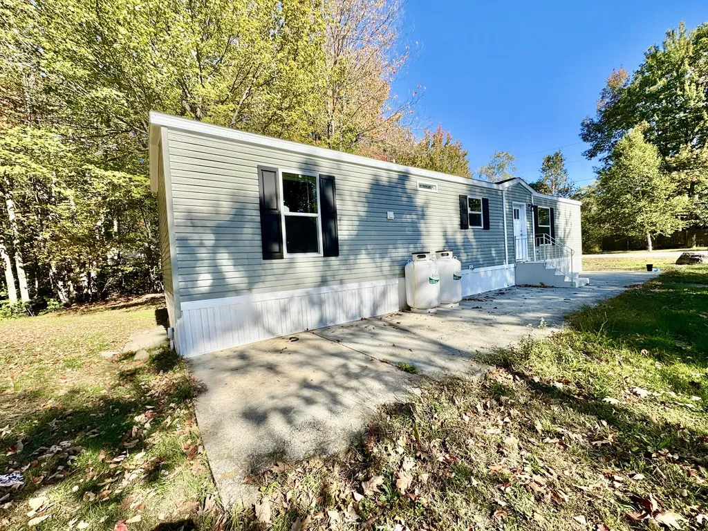 4 Lees Court Augusta ME 04330