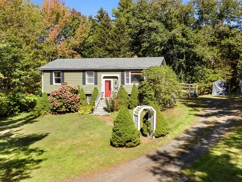 29 English Town Road E Saint George ME 04860