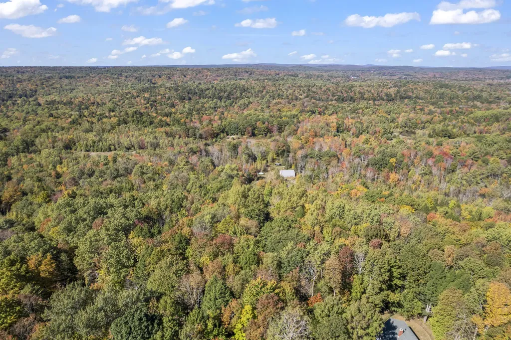 83 Hemlock Hill Lane Bowdoinham ME 04008