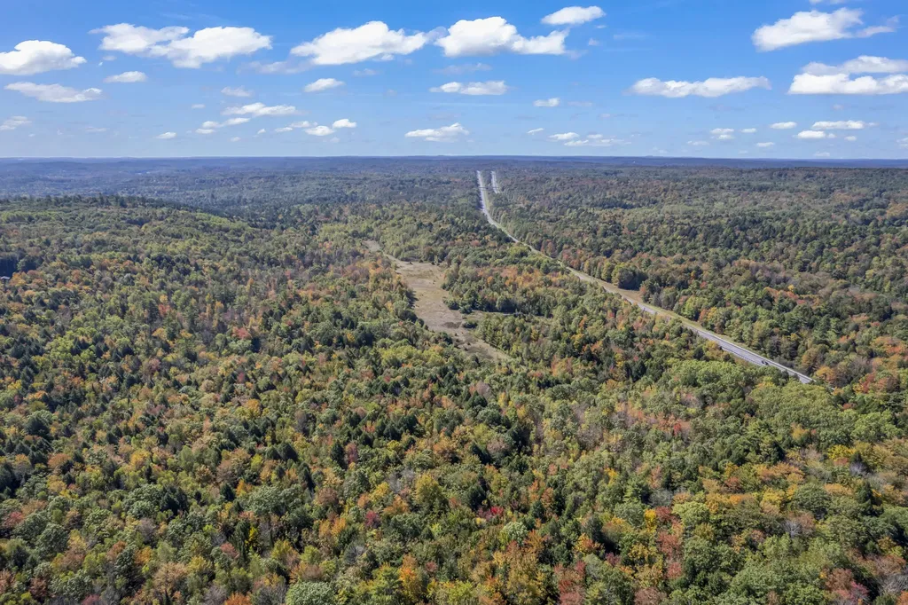 83 Hemlock Hill Lane Bowdoinham ME 04008