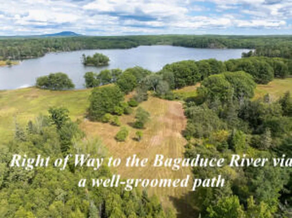 565 Bagaduce Road Brooksville ME 04617