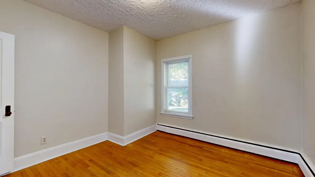 14 Morse Street Auburn ME 04210
