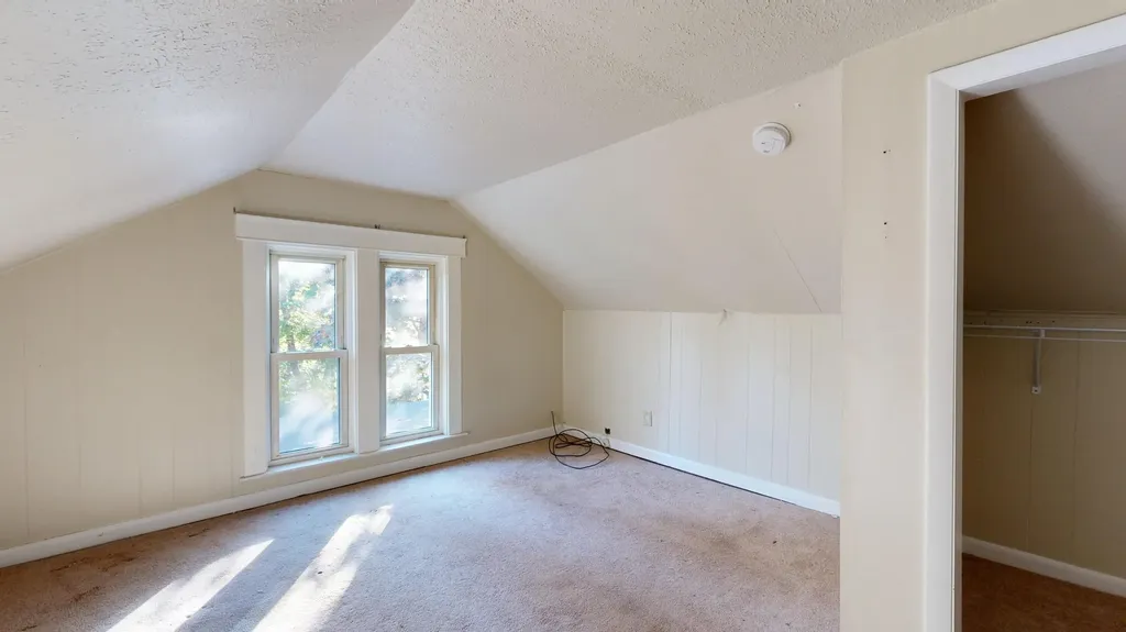14 Morse Street Auburn ME 04210