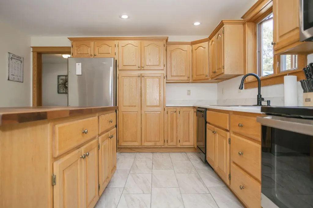 17 Treetop Lane Jay ME 04239