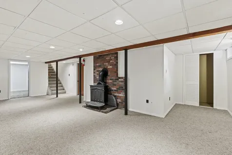 56 Constitution Drive Westbrook ME 04092