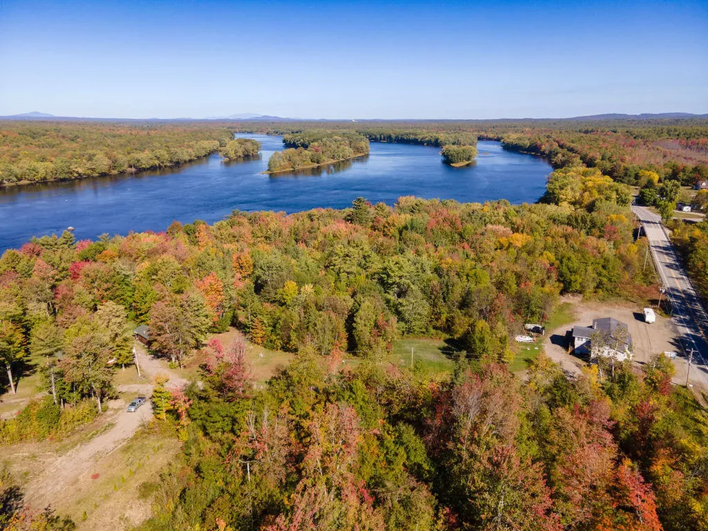 340 Main Road Passadumkeag ME 04475