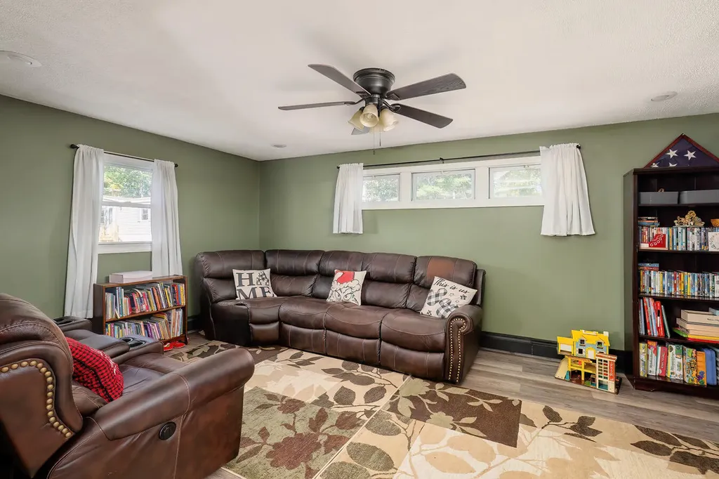25 Heritage Drive Eliot ME 03903
