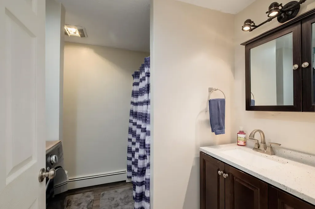25 Heritage Drive Eliot ME 03903
