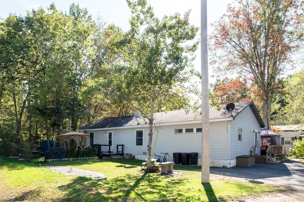 25 Heritage Drive Eliot ME 03903